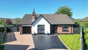 6, Blackthorn Grange, Newtownabbey