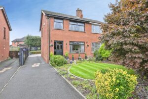 99, Clare Heights, Ballyclare